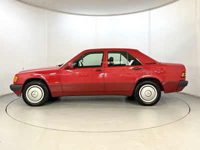 Lot 120 - 1993 Mercedes-Benz 190D