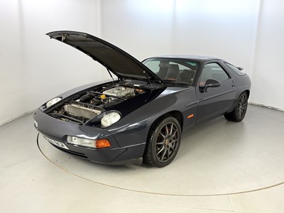 Lot 83 - 1987 Porsche 928 S4