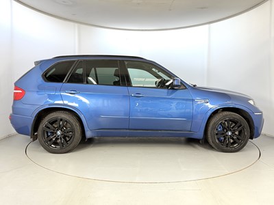 Lot 16 - 2010 BMW X5M