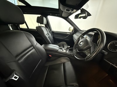 Lot 16 - 2010 BMW X5M