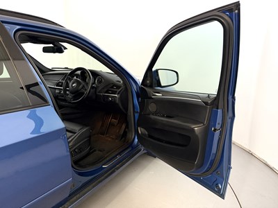 Lot 16 - 2010 BMW X5M