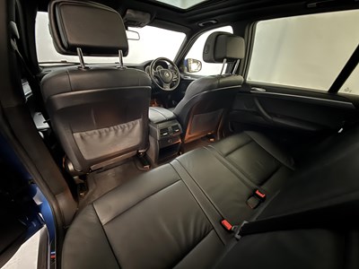 Lot 16 - 2010 BMW X5M
