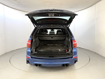 Lot 16 - 2010 BMW X5M