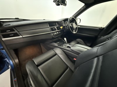 Lot 16 - 2010 BMW X5M
