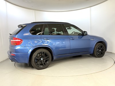 Lot 16 - 2010 BMW X5M
