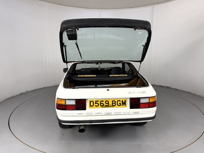 Lot 135 - 1987 Porsche 924S