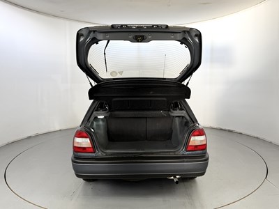 Lot 96 - 1993 Nissan Sunny 1.6 SLX