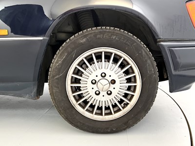 Lot 138 - 1995 Mercedes-Benz 220E - NO RESERVE