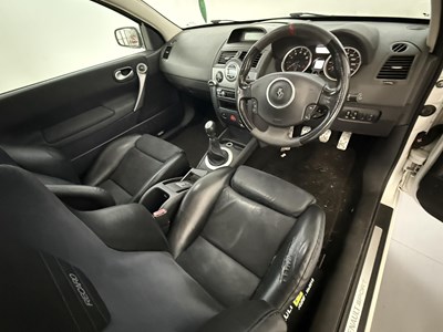 Lot 34 - 2008 Renault Megane R26 F1