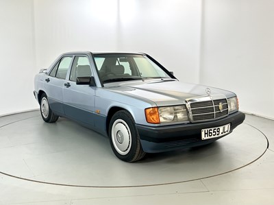Lot 121 - 1990 Mercedes-Benz 190E