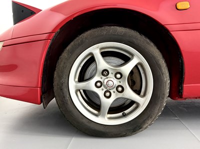 Lot 73 - 1998 Toyota MR2