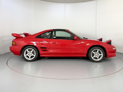 Lot 73 - 1998 Toyota MR2