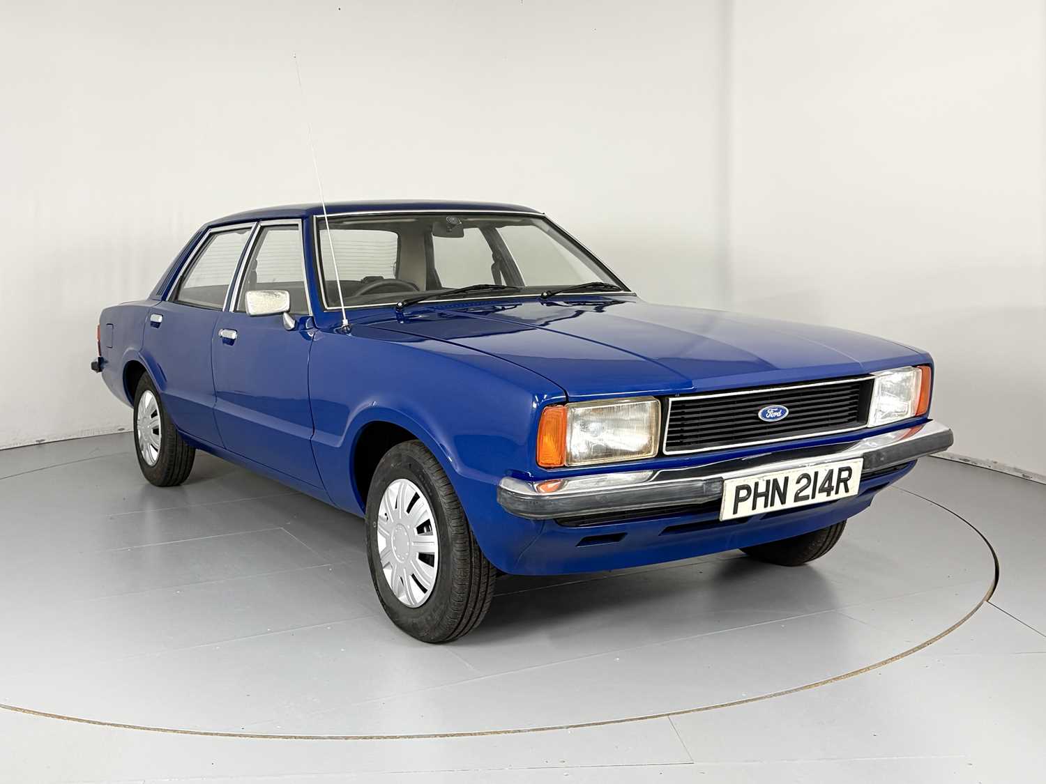 Lot 30 - 1976 Ford Cortina