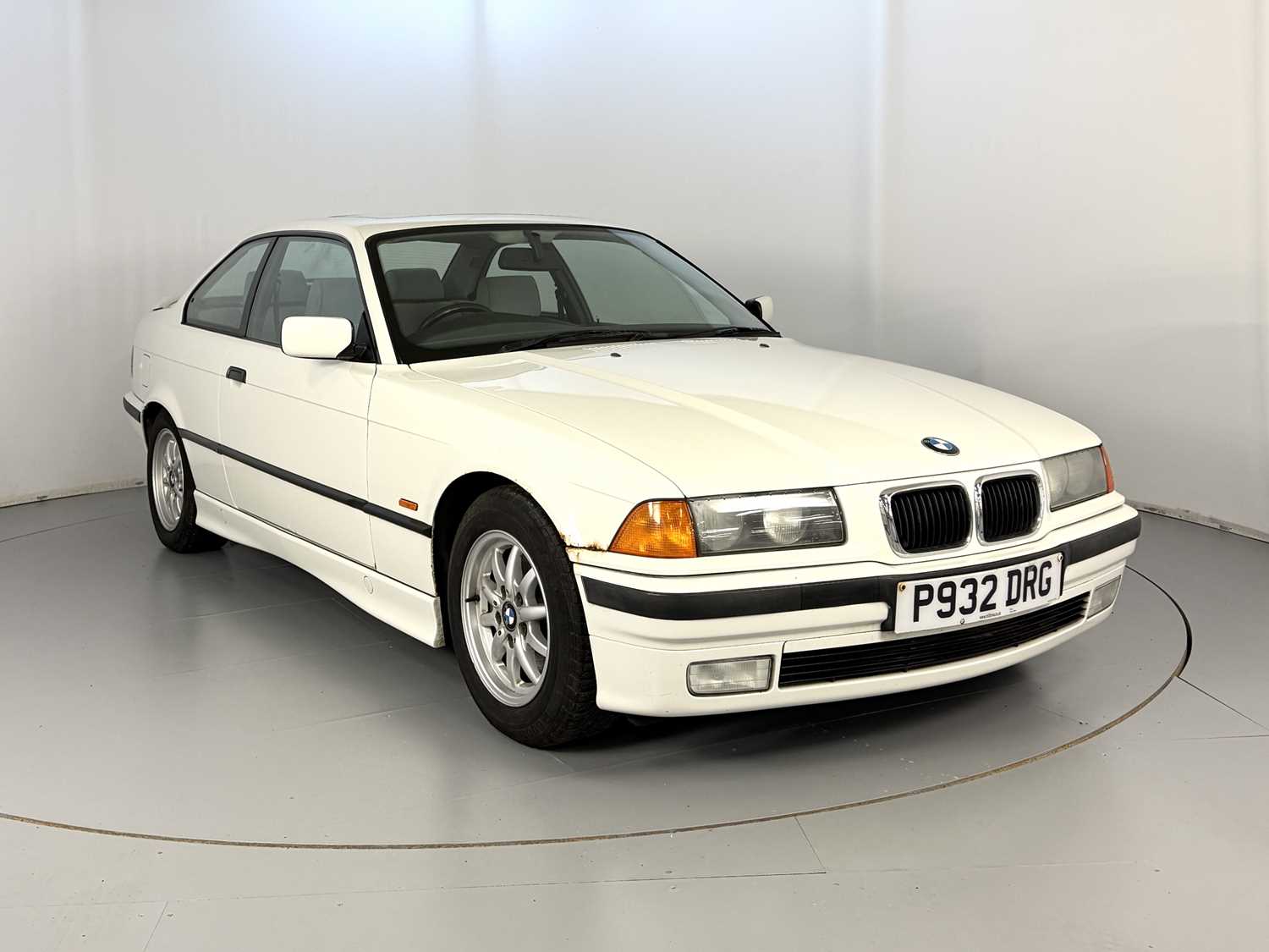 Lot 68 - 1997 BMW 328i