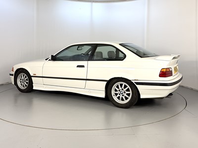 Lot 68 - 1997 BMW 328i