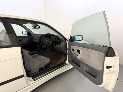 Lot 68 - 1997 BMW 328i