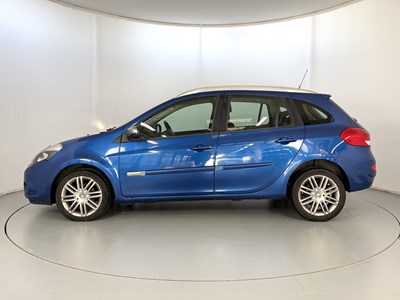 Lot 131 - 2011 Renault Clio - NO RESERVE