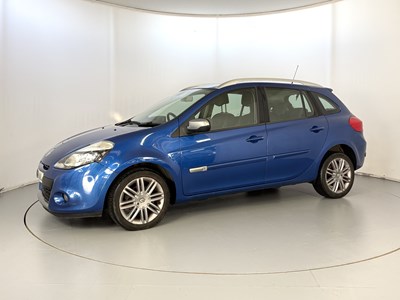 Lot 131 - 2011 Renault Clio - NO RESERVE