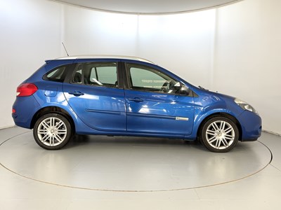 Lot 131 - 2011 Renault Clio - NO RESERVE