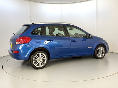 Lot 131 - 2011 Renault Clio - NO RESERVE