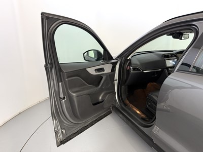 Lot 70 - 2018 Jaguar F-Pace R Sport