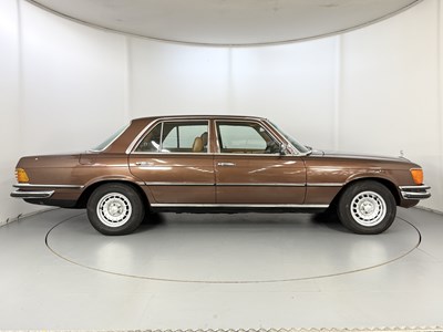 Lot 29 - 1975 Mercedes-Benz 280S
