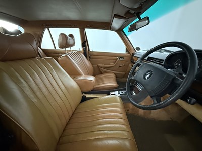 Lot 29 - 1975 Mercedes-Benz 280S