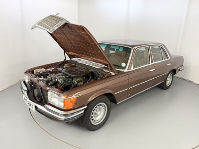 Lot 29 - 1975 Mercedes-Benz 280S