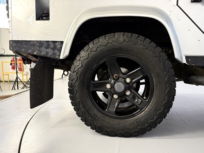 Lot 59 - 2015 Land Rover Defender 110 XS