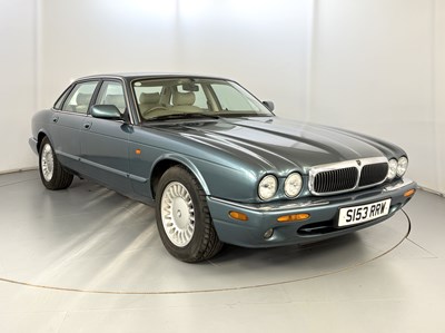 Lot 101 - 1998 Jaguar XJ8