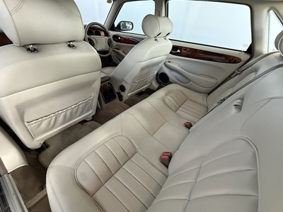 Lot 101 - 1998 Jaguar XJ8