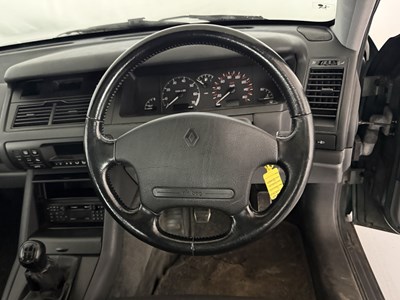 Lot 93 - 1995 Renault Safrane - NO RESERVE