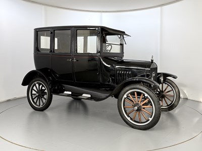 Lot 63 - 1924 Ford Model T Sedan