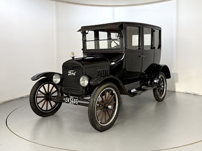 Lot 63 - 1924 Ford Model T Sedan