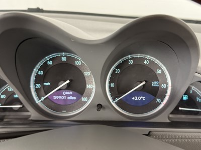 Lot 17 - 2004 Mercedes-Benz SL350