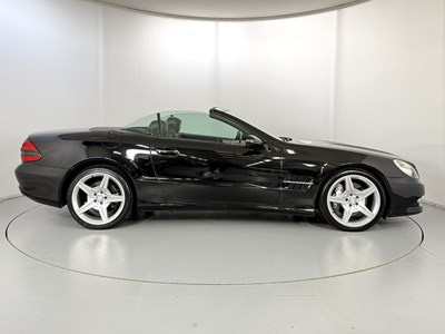 Lot 56 - 2010 Mercedes-Benz SL350