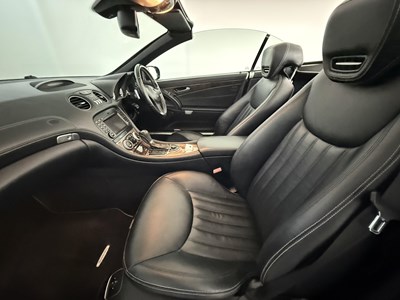 Lot 56 - 2010 Mercedes-Benz SL350