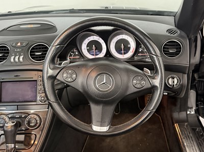 Lot 56 - 2010 Mercedes-Benz SL350