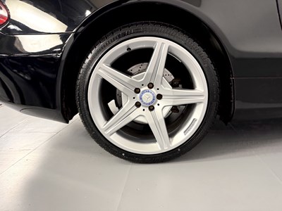 Lot 56 - 2010 Mercedes-Benz SL350