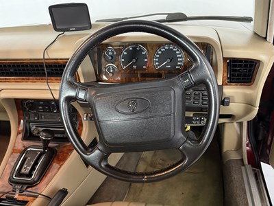 Lot 42 - 1993 Jaguar XJ 4.0 Sovereign