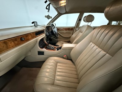 Lot 42 - 1993 Jaguar XJ 4.0 Sovereign
