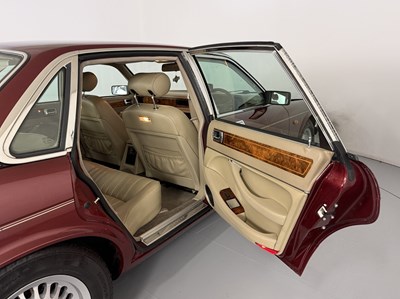 Lot 42 - 1993 Jaguar XJ 4.0 Sovereign