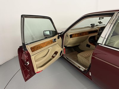 Lot 42 - 1993 Jaguar XJ 4.0 Sovereign