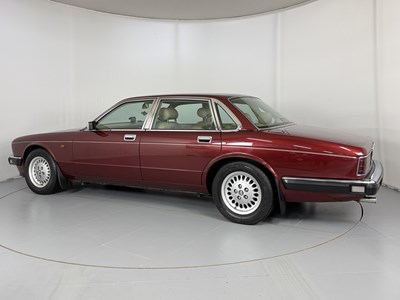 Lot 42 - 1993 Jaguar XJ 4.0 Sovereign