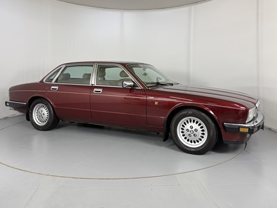 Lot 42 - 1993 Jaguar XJ 4.0 Sovereign