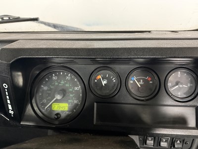 Lot 135 - 1999 Land Rover Defender