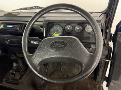 Lot 135 - 1999 Land Rover Defender