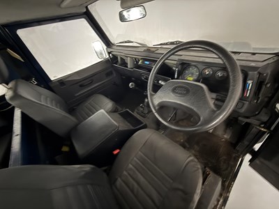 Lot 135 - 1999 Land Rover Defender