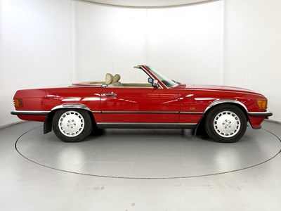 Lot 13 - 1990 Mercedes-Benz 300SL