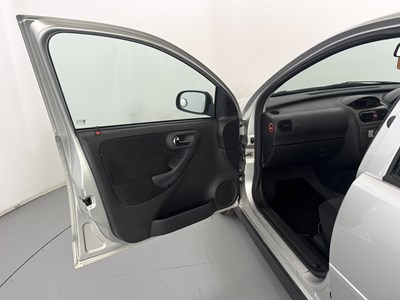 Lot 194 - 2005 Vauxhall Corsa
